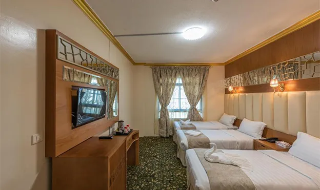 10 Nights 3 Star London Umrah Package 