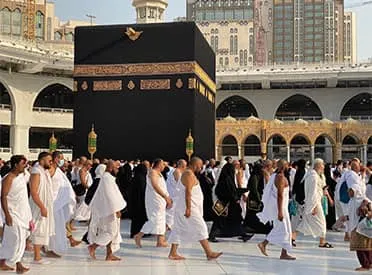 10 Nights 4 Star London Umrah Package - £560 per person