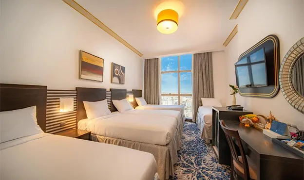 5 Nights 3 Star London Umrah Package