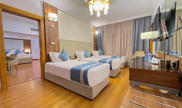 7 Nights 4 Star London Umrah Package